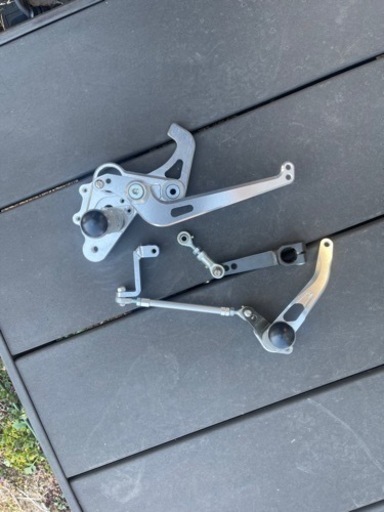 たぶんsr400用バックステップ