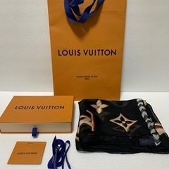 LOUIS VUITTON ルイ・ヴィトン　スカーフ　シルク 100% 品番M76916 正規直営品