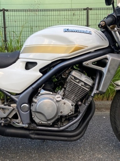 カワサキ　バリオス1型
