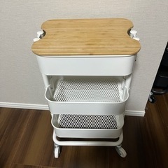 先着順　使用半年　家具、食品収納　