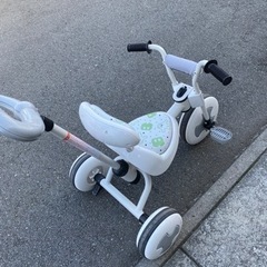 【ミッキーマウス】三輪車の画像