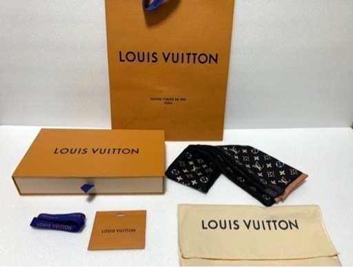 LOUIS VUITTON ルイ・ヴィトン　スカーフ　バンドー　ヴィヴィエンヌ アンド ビヨンド　シルク 100% ノワール　リバーシブル　品番M78132 新品同様　正規直営