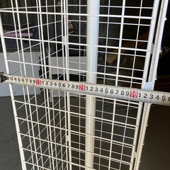 ☆4面回転ネット什器スリム　キャスター付きの画像