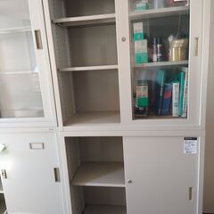 ガラス引戸キャビネット＋スチール引戸キャビネット 書庫上下セット
