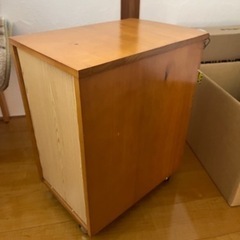 【値下げしました】ワゴン　サイドチェストの画像