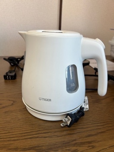 【美品】タイガー 電気ポット 湯沸かし電気ケトル