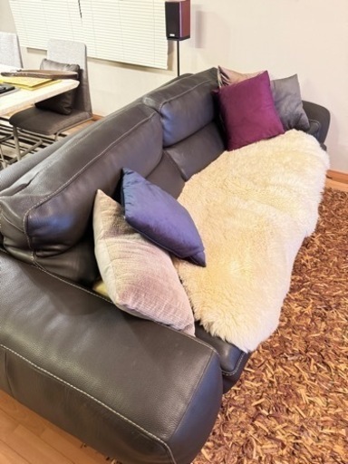 本革高級ソファー150万円