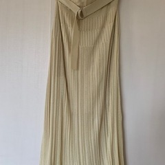 GU スカート