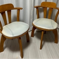 (取引完了】伸縮式ダイニングテーブルセット回転椅子2脚&ベンチ付き 幅調整可能90-120cmの画像