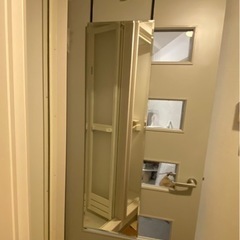 ニトリ ドア掛けミラーの画像