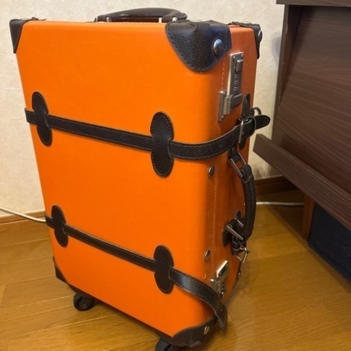 機内持ち込み可能　キャリーケース