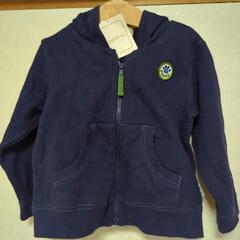 値下げ☆新品　裏起毛パーカー　95㎝の画像