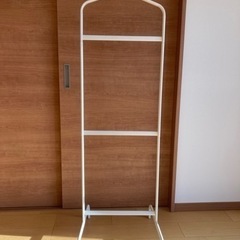 ハンガーラック