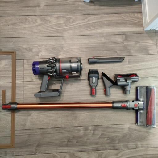 ダイソン　掃除機　Dyson　CYCLONE V10 FLUFFY