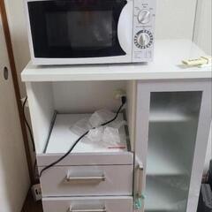 レンジ、炊飯器をおける棚、ベッド、ソファー