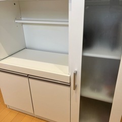 ニトリの食器棚の画像