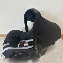 マキシコシ　新生児対応　0歳〜　チャイルドシート　持ち運び可！