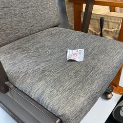 リサイクルショップどりーむ荒田店 No7488　回転式チェア♪　肘置き付き！の画像