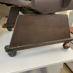 リサイクルショップどりーむ荒田店 No7488　回転式チェア♪　肘置き付き！の画像