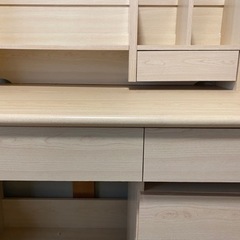 ロウヤ　勉強机の画像