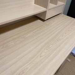 ロウヤ　勉強机の画像