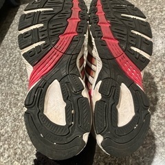 アディダス  スニーカー　23センチの画像