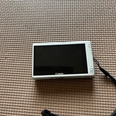 デジタルカメラ　Canon IXY420F