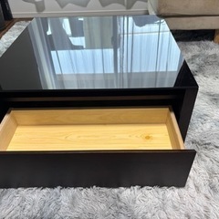 ガラステーブル（収納あり）の画像