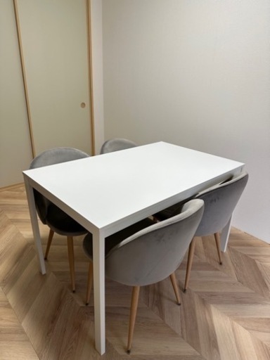 【この値段で決まりました】ダイニングテーブルセット　ダイニングチェア　ベルベットチェア　IKEA