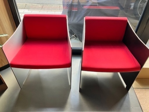 決まりました　ADAL チェア×2 テーブル×1  デザイナーモデル　セットで