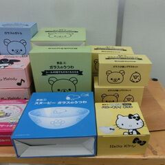 未使用 景品の食器 セット 大量 皿  ローソン リラックマ マイメロディ ミニオン からあげクン 保管品 札幌 西野店の画像