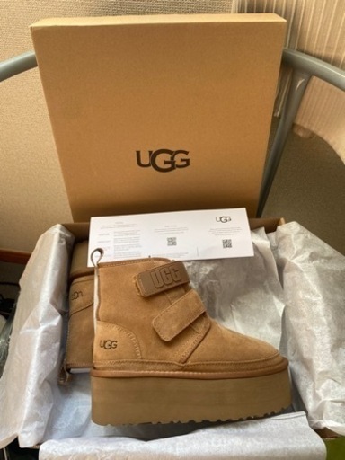 UGG  厚底ブーツ  ニューメル プラットフォーム