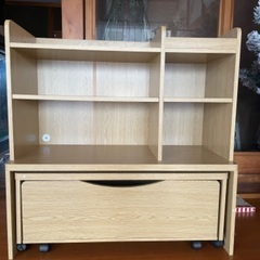 子供絵本おもちゃ収納ラックデスクの画像