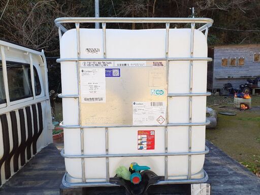 貯水タンク　 SCHUTZ 　容量：1000L