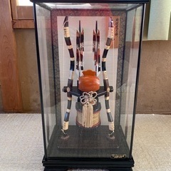 端午の節句　京童の人形と明光の破魔弓飾り