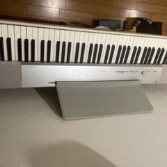電子ピアノ