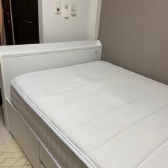 ニトリ　セミダブルベッドフレーム、マットレスセットの画像