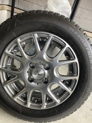 新品2023年製　スタッドレスタイヤ　ブリヂストン【値下げ交渉可】