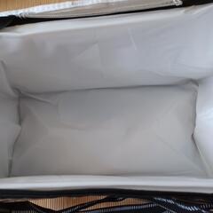 【受け取り予定者決定済】１度のみ使用　折り畳み　クーラーボックスの画像