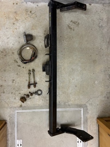 タグマスター100系ハイエース ヒッチメンバー