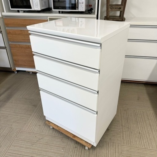 【超美品‼️】定価34,990円♪ ニトリ 59cm幅スリムキッチンカウンター(レジューム60) 食器棚 収納家具 鏡面仕上げホワイト