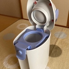 ピジョンおむつ保管ポットの画像