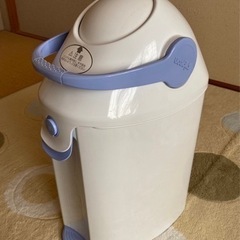 ピジョンおむつ保管ポットの画像