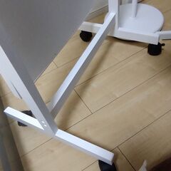 キャスター付姿見鏡の画像