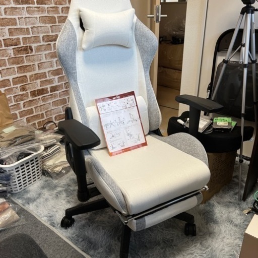 【内定】ゲーミングチェア オフィスチェア　オットマン付き