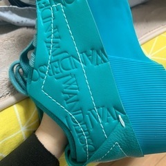 JW Anderson blueレザー キャンパスの画像