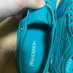 JW Anderson blueレザー キャンパスの画像