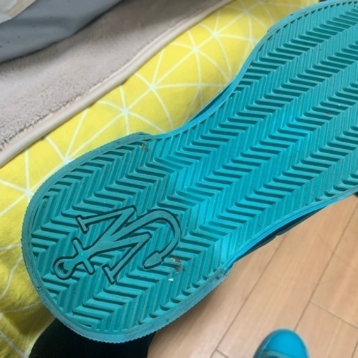 JW Anderson blueレザー キャンパス