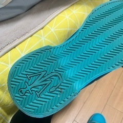 JW Anderson blueレザー キャンパスの画像