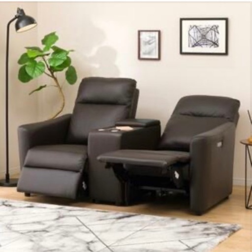 【美品‼️】定価152,100円♪ ニトリ 170cm幅2人掛け電動リクライニングソファ(ストラス) USBポート/スマホホルダー/ワイヤレス充電器 本革製ダークブラウン♪